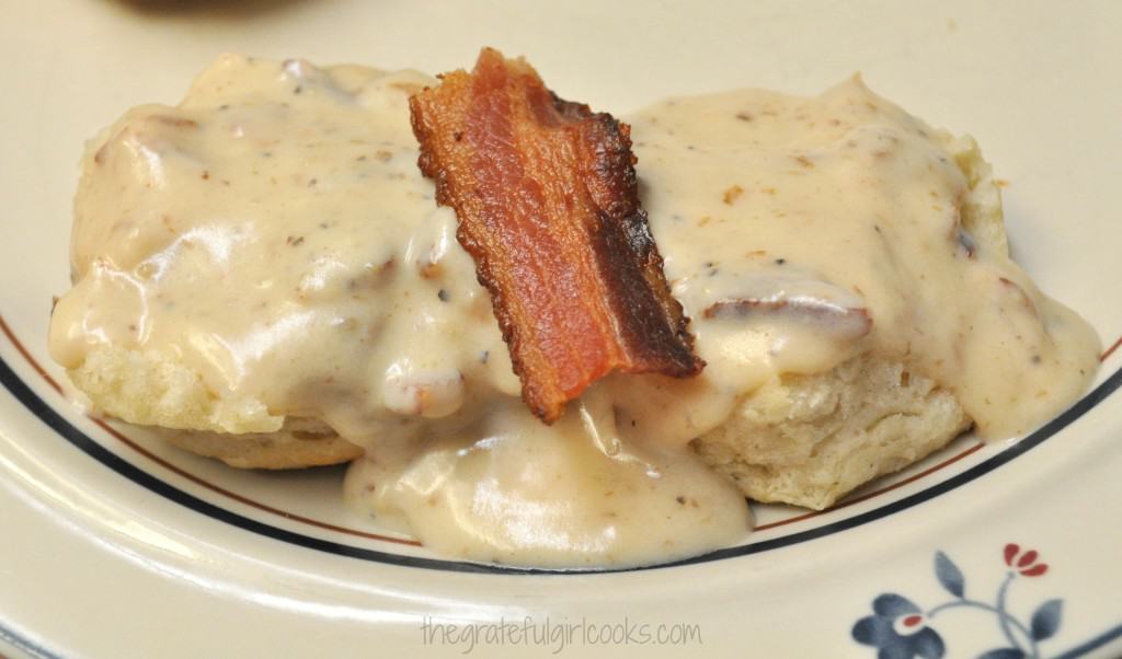 Southern Bacon Gravy For Biscuits The Grateful Girl Cooks