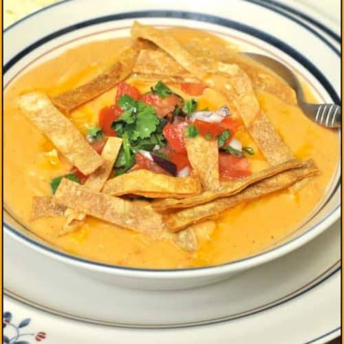 Chili S Chicken Enchilada Soup Copycat The Grateful Girl Cooks